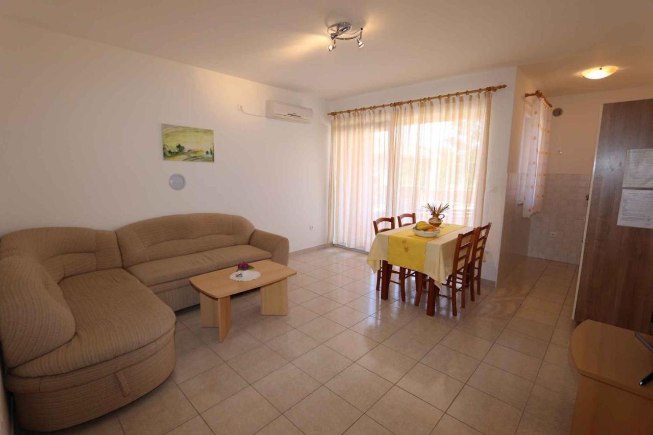 Apartments In Silo/Insel Krk 13430 Habitación foto
